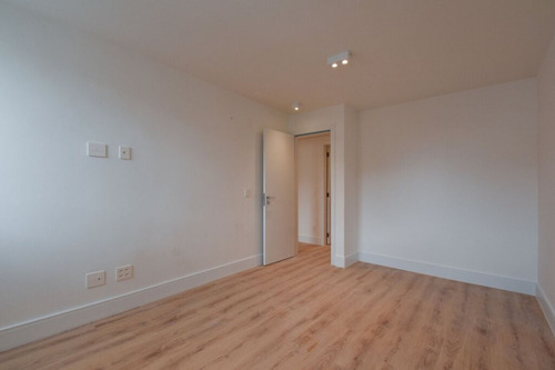 Imagem 29 de 30 de Apartamento - Ap01405 - 70510760