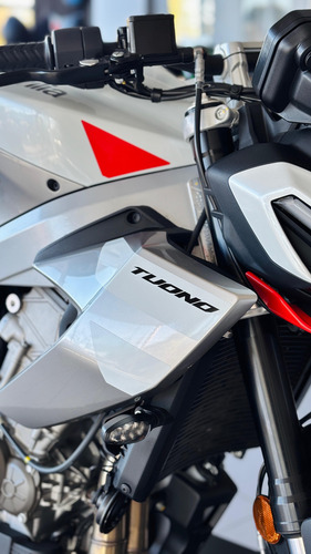 Aprilia Tuono 457 - 100% Financiada - Tomamos Tu Usada