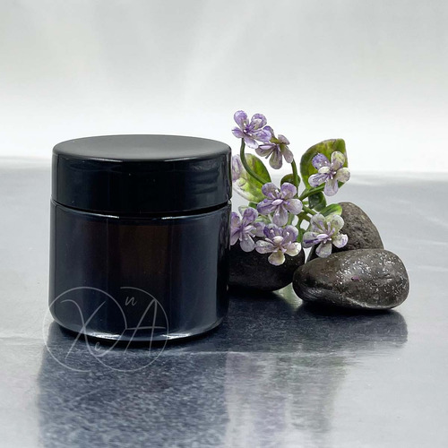 Pomadera Ámbar 2 Oz / 60 Ml Con Tapa Negra Liner 50 Pzs