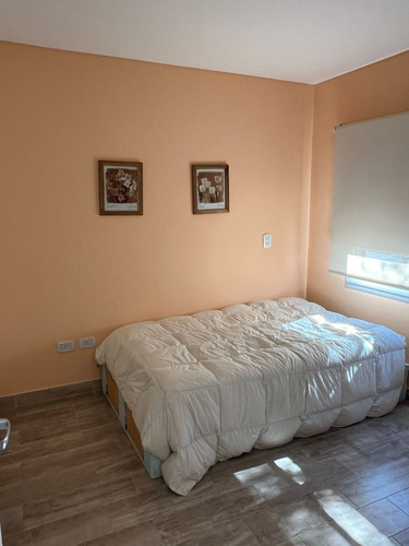 Casa En Alquiler En Barrio Santa Rita Fondo A La Laguna