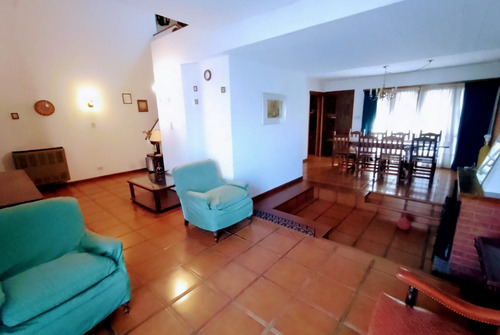 Chalet 6 Ambientes Zona I- Miramar