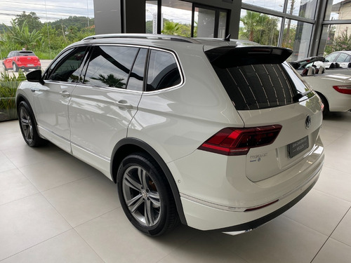 Volkswagen Tiguan R Line