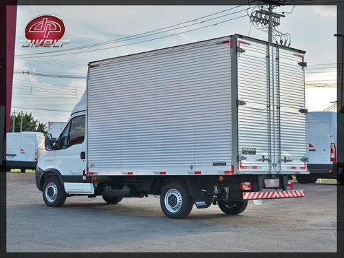 Imagem 1 de 15 de Iveco Daily City 30s13 Baú Carga