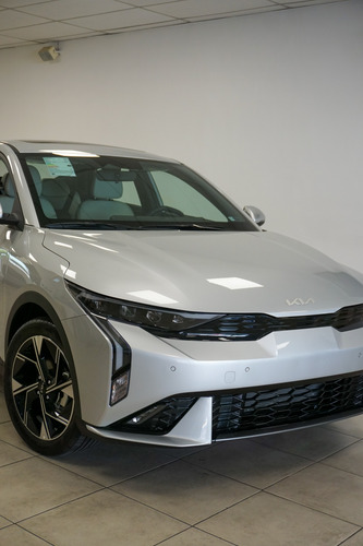 Kia K3 Sedan 1.6 Gt Line At