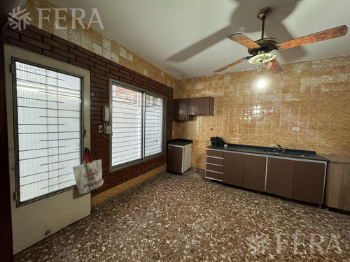 Venta Ph 3 Ambientes Con Cochera Y Quincho En Wilde