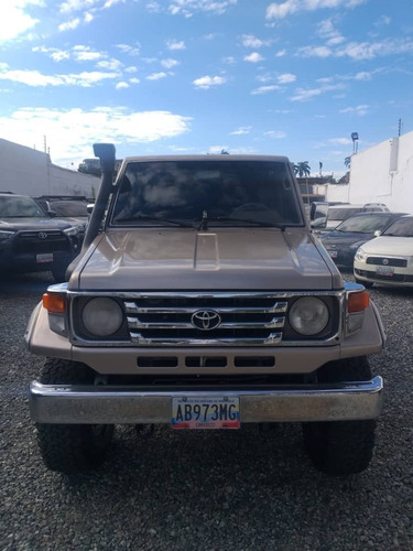 Imagen 2 de 13 de Toyota Machito Vx