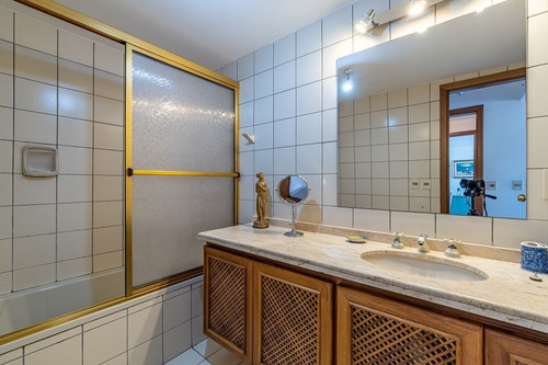 Imagen 14 de 18 de Apartamento 3 Dormitorios En Playa Mansa, Punta Del Este - Cap Breton
