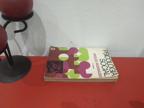 Livro: Psicologia Social - Aroldo Rodrigues - 1988 (Usado)