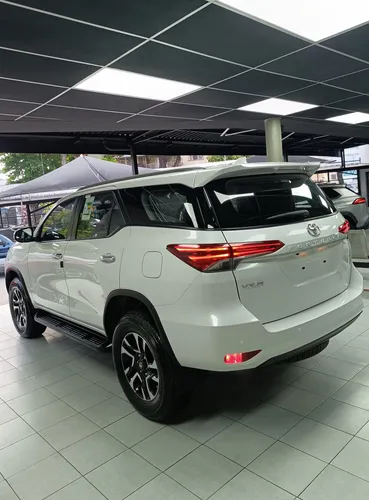 Toyota Fortuner Dubai Vx.r