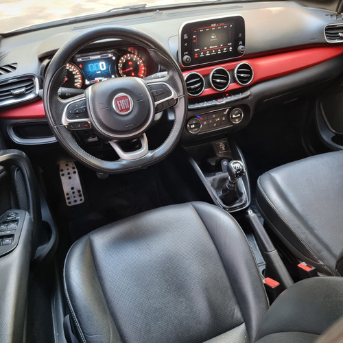 Fiat Argo 1.8 Hgt