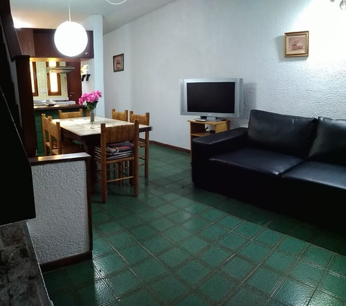 Imagen 3 de 10 de Alquiler De Duplex En San Juan 3095