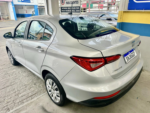 Fiat Cronos 1.0 Drive Flex 4p