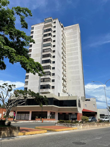 Venta De Apartamento En La Isla De Margarita Edo Nueva Esparta Av. Santiago Mariño Porlamar Rz