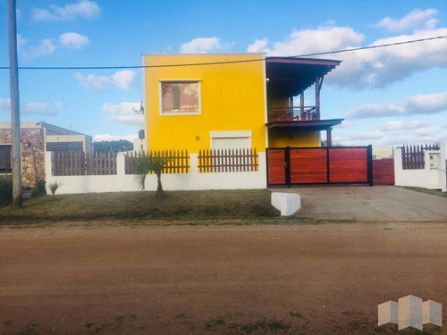 Casa En Manantiales, Balneario Buenos Aires | Jyr Propiedades Ref:2728- Ref: 2728