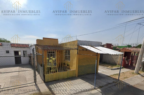 Venta De Casa En Sebastian El Grande, Tlajomulco, Jal. Alc144