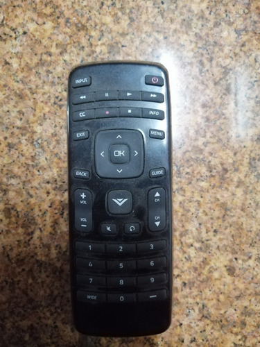 Televisor Marca Vizio 24 Pul +control +base Perfecto Estado