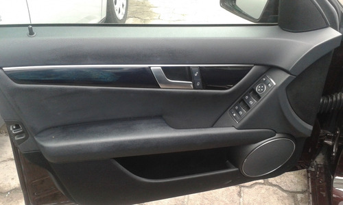 Imagen 6 de 9 de Mercedes Benz C 200