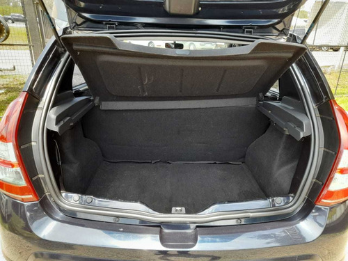 Imagen 11 de 12 de Renault Sandero 1.6 8v Pack Plusl/11 Año 2012
