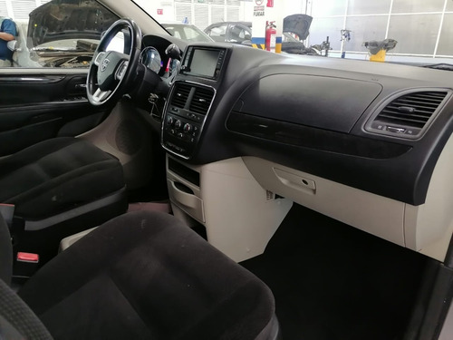 Imagen 12 de 15 de Grand Caravan Sxt