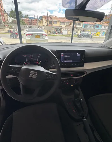 Seat Arona 1.6 Reference