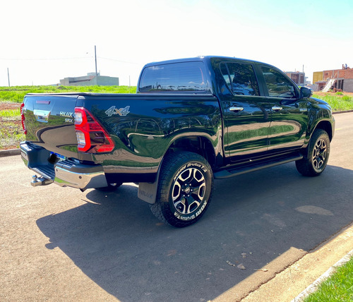 Toyota Hilux 2.8 Tdi Srx Cab. Dupla 4x4 Aut. 4p 204 hp