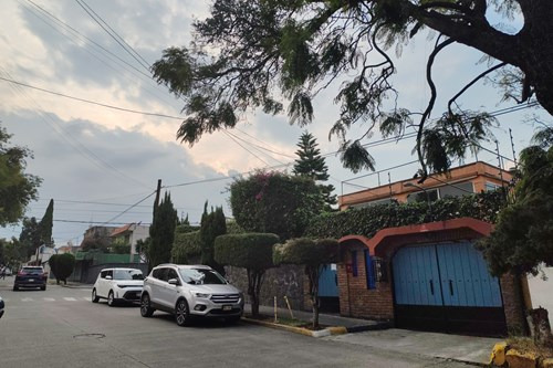 Casa En Venta En Lomas Del Huizachal, Naucalpan. Cerca Del Club De Golf Chapultepec