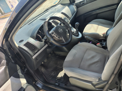 Nissan Sentra 2.0 Emotion 6vel Ee Mt