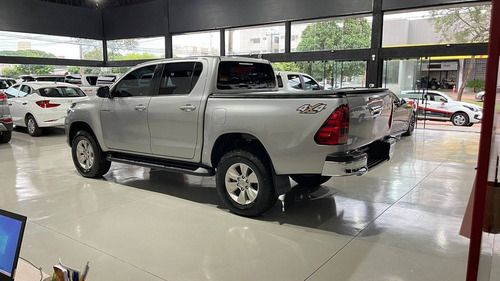 Imagem 6 de 11 de Toyota Hilux 2.8 Srv 4x4 Cd 16v Diesel 4p Automático