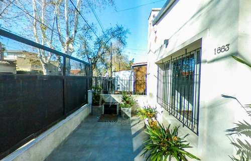 Casa En Venta Rosario Alberdi Pileta Jardin.