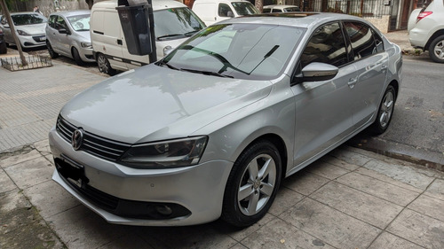 Volkswagen Vento 2.5 Luxury 170cv 2011