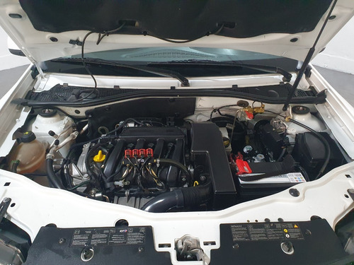 Imagen 18 de 25 de Renault Duster Privilege 1.6 2015, C/gnc, Concesionario Lp