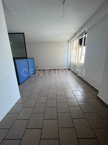 Oficina De 47.50m2 En Bajada Chapultepec, Cuernavaca