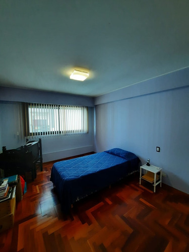 Imagen 10 de 14 de Piso Completo Con Vista A Plaza Colon!