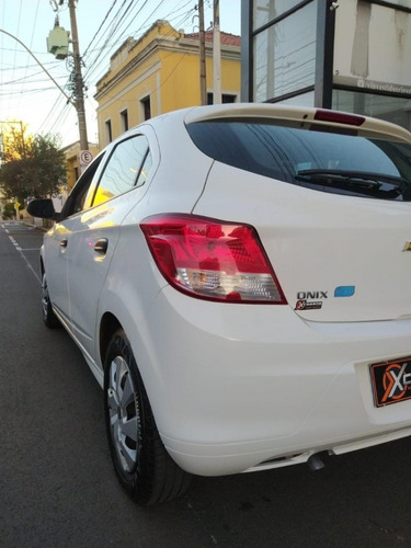 Imagem 13 de 15 de Gm Onix 1.0 Flex Joy 2018- Aceitamos Troca
