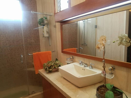 Imagen 14 de 17 de Se Vende Apto 236m 4h 4b 2p Los Naranjos Del Hatillo