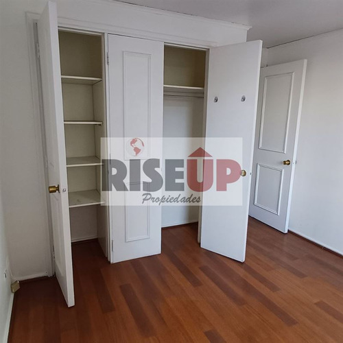 Departamento En Venta Bajo Precio De 2 Dorm. En Santiago