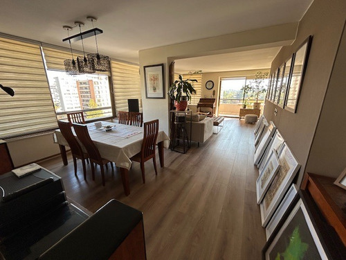 Departamento Ubicado En Av. Cristóbal Colon