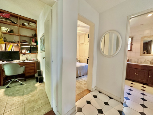 Casa - 3 Ambientes - Servicios - Excelente Ubicacion