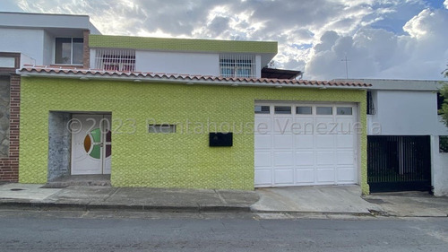 Venta De Esplendida Casa En Los Pomelos. Cl. Mls-24-11927