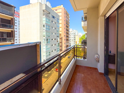 Departamento 3 Ambientes Con Cochera Y Vista Al Mar En Venta En La Perla