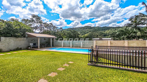 Imagem 20 de 24 de Linda Casa Com Piscina E Com Uma Vasta Área Verde, No Progresso!! - 3052321v