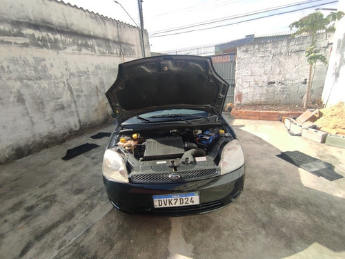 Imagem 9 de 10 de Ford Fiesta Sedan 1.6 Flex 4p 2007