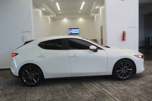 Imagen 7 de 15 de Mazda Mazda 3 2020 5p I Sport Grand Touring Hatchback