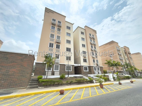 Daniela Linarez Vende Apartamentos Impresionante En Zona Exclusiva Del Este De Barquisimeto Con Amplios Espacios, Modernos Muy Acogedores Con Todo Lo Basicos