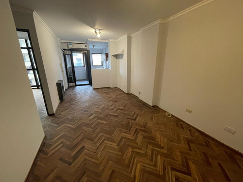 Departamento En Venta 1 Dormitorio Sobre Av Estrada