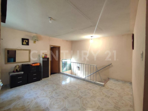 Venta Casa En Emiliano Zapata, Los Olivos, Tláhuac.