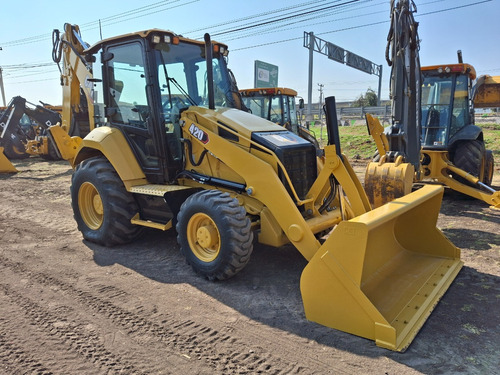 Retroexcavadora Caterpillar 420 2020