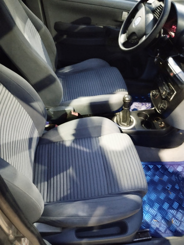 Volkswagen Suran 1.6 I Comfortline 60a