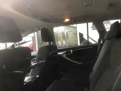 Toyota Innova 2018 2.7 Srv 6at 8a