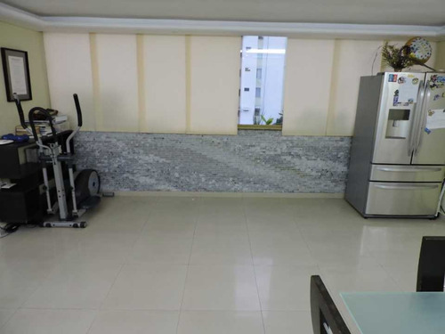 Imagen 7 de 19 de Venta De Apartamento En Montalbán Ii: